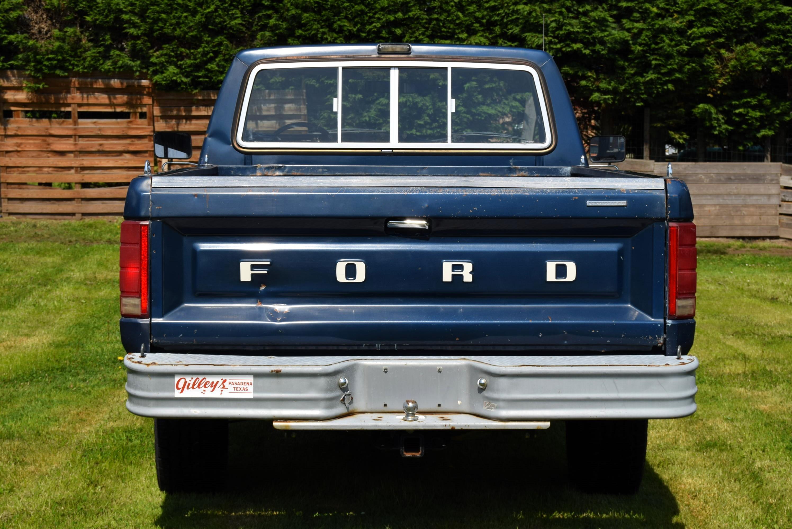 Ford F-150 5.0L V8 302CID