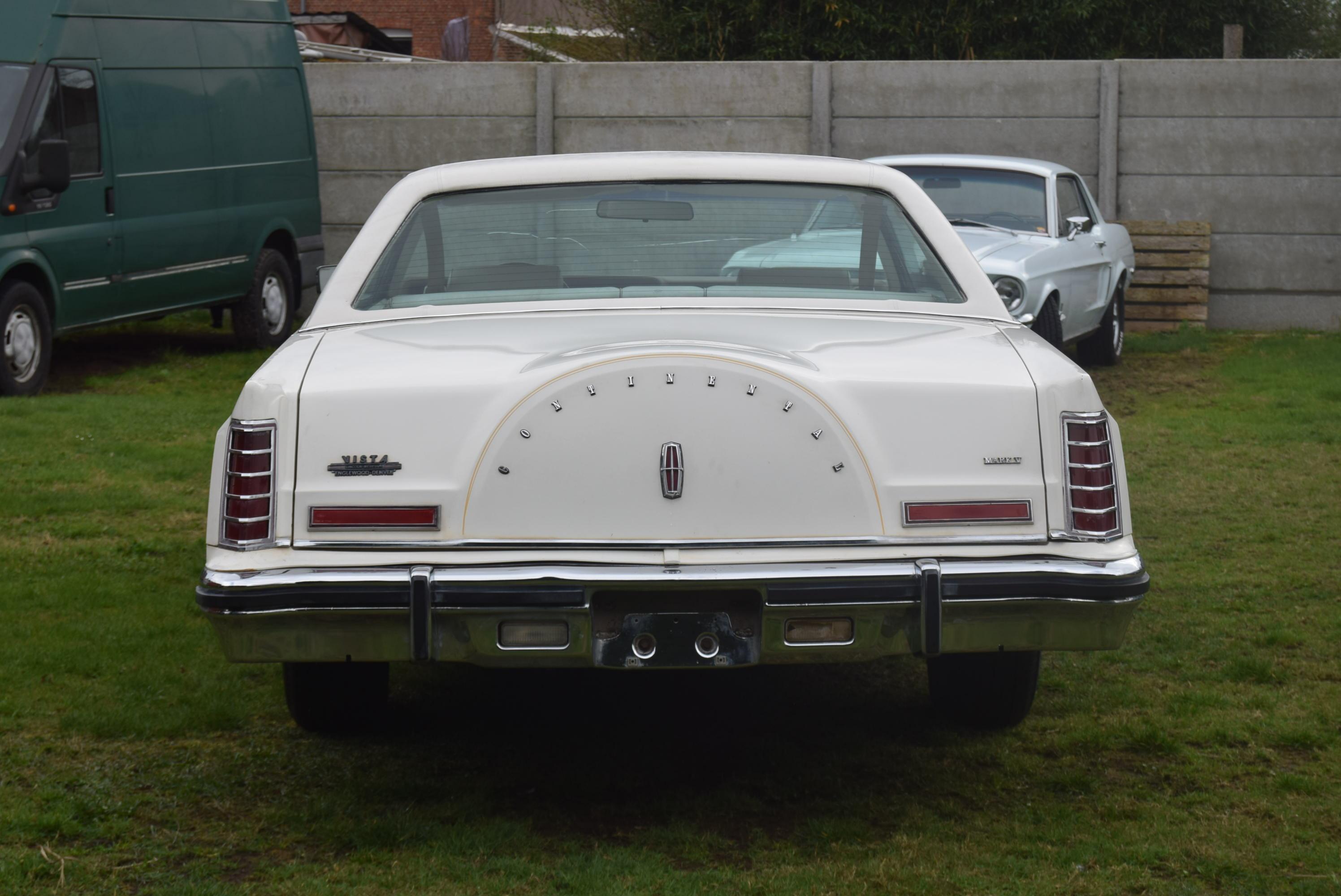 Lincoln Continental