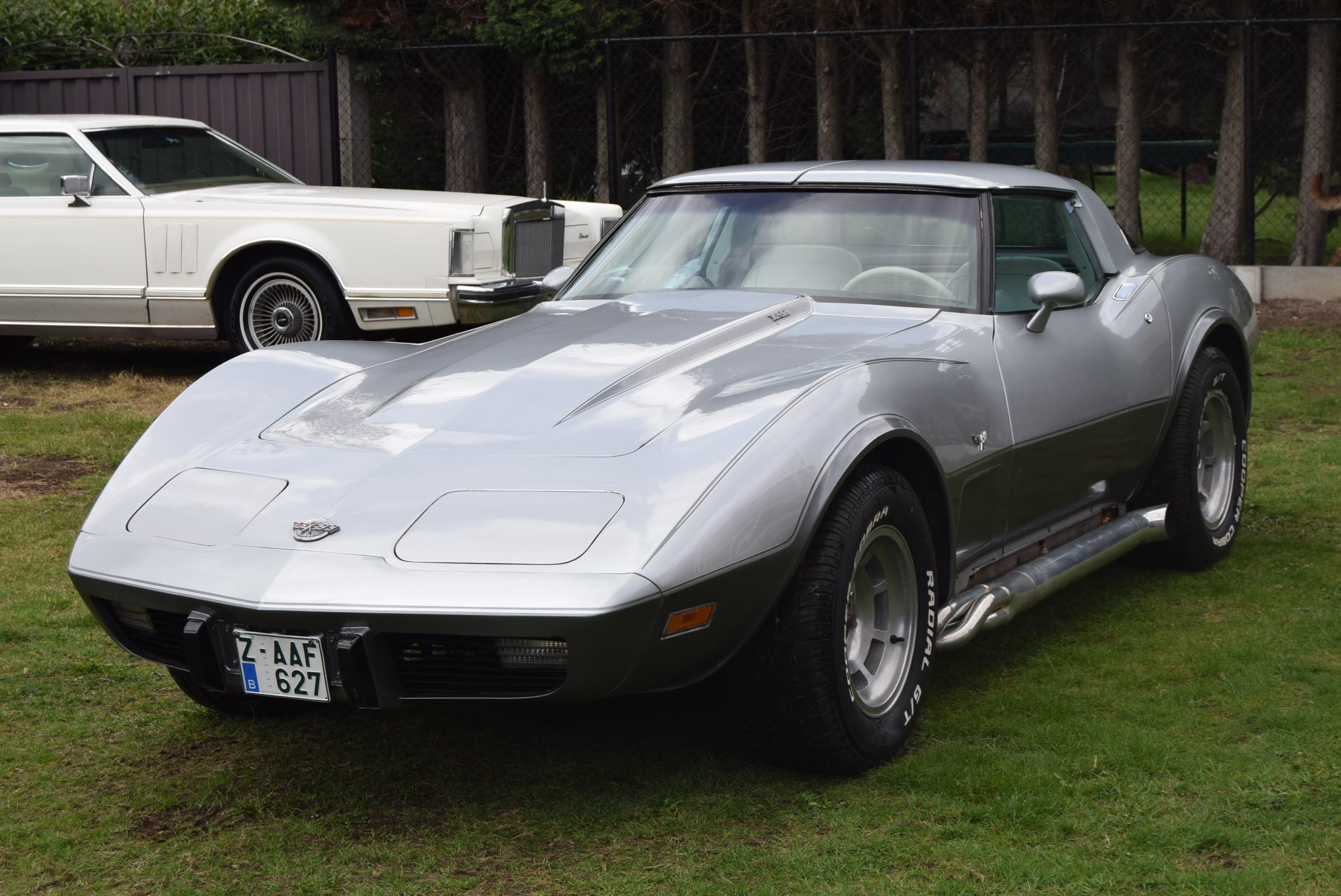 Chevrolet Corvette 5.7L V8 350CU