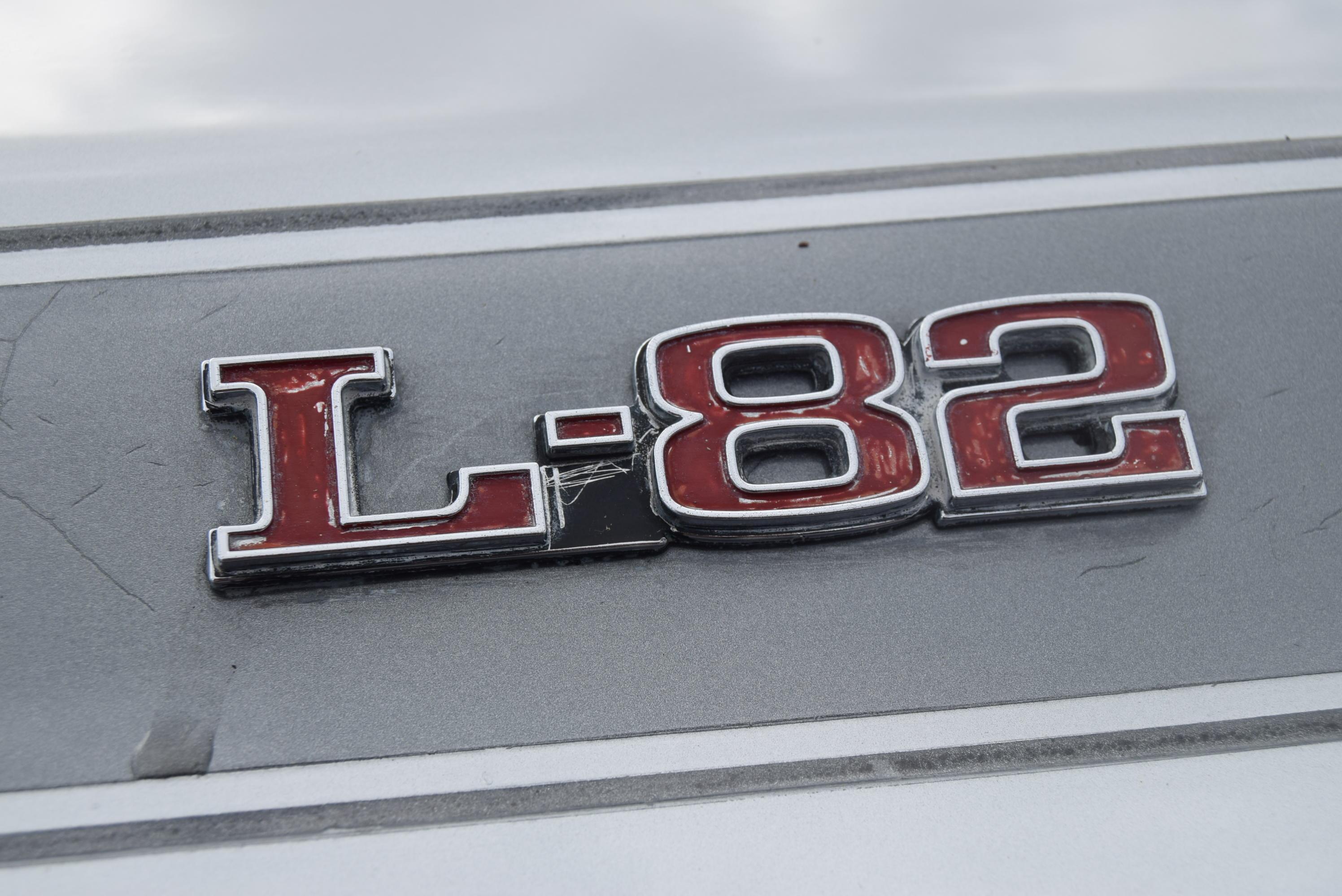 Chevrolet Corvette 5.7L V8 350CU