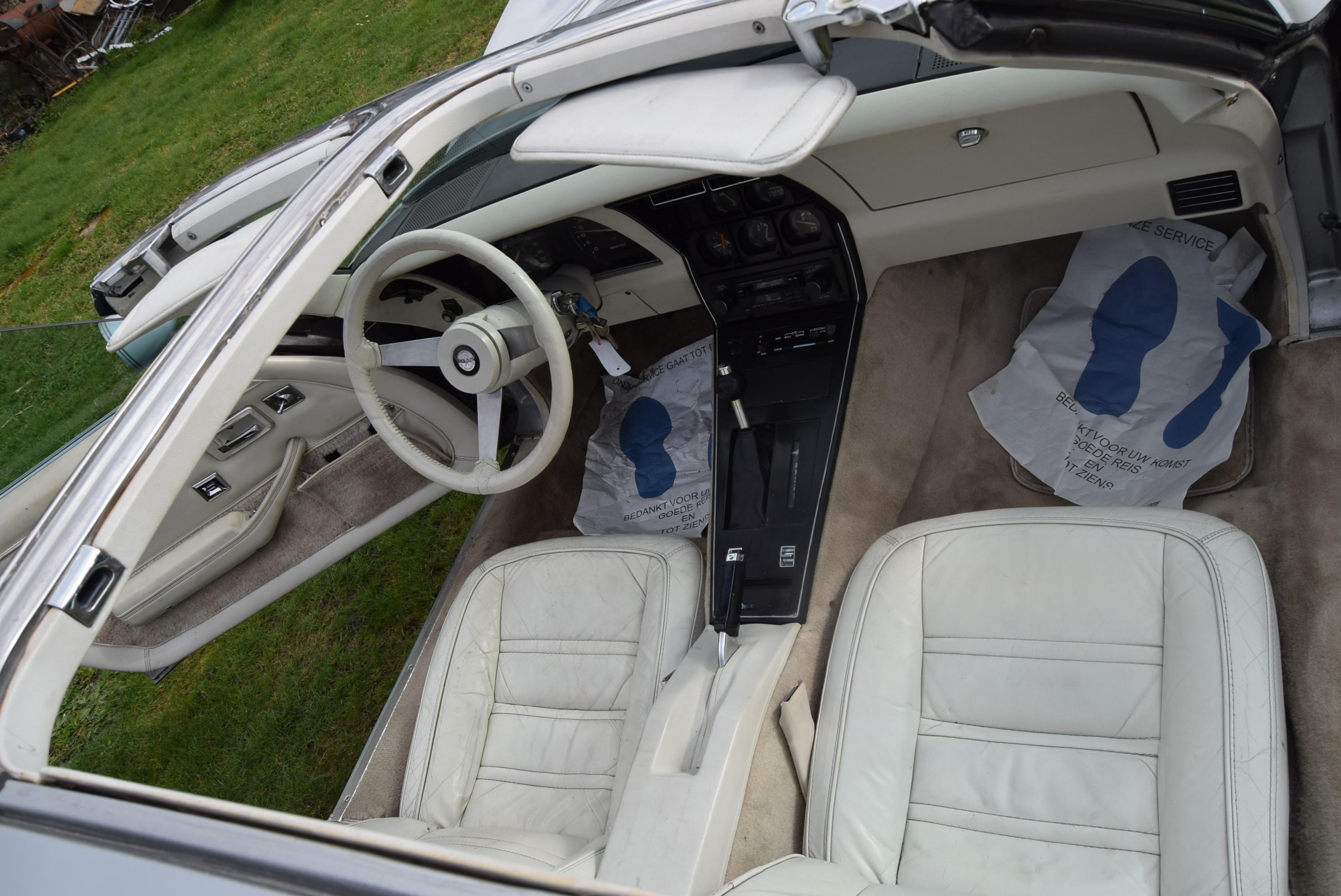 Chevrolet Corvette 5.7L V8 350CU