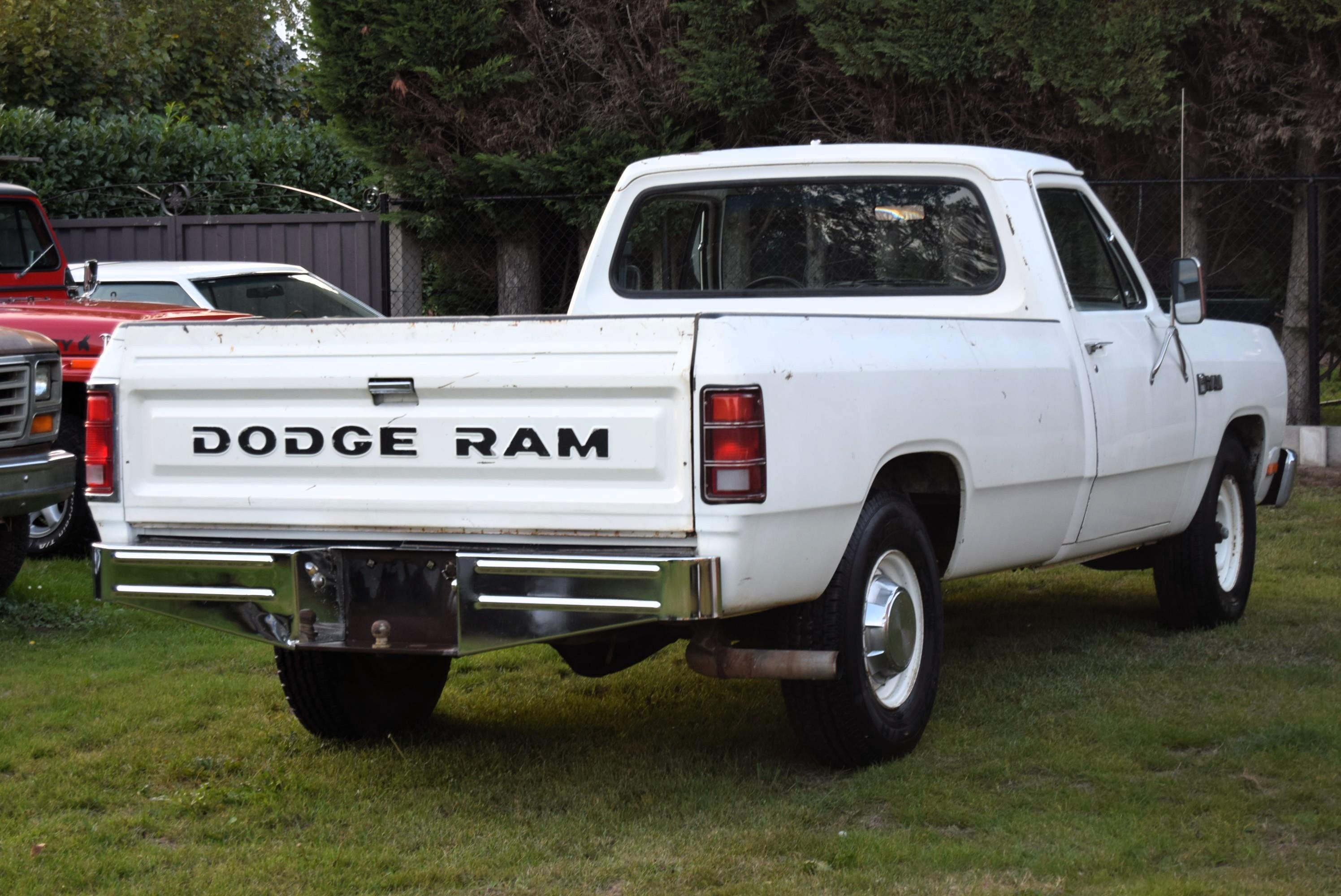 Dodge Ram 5.9L V8 360CID 