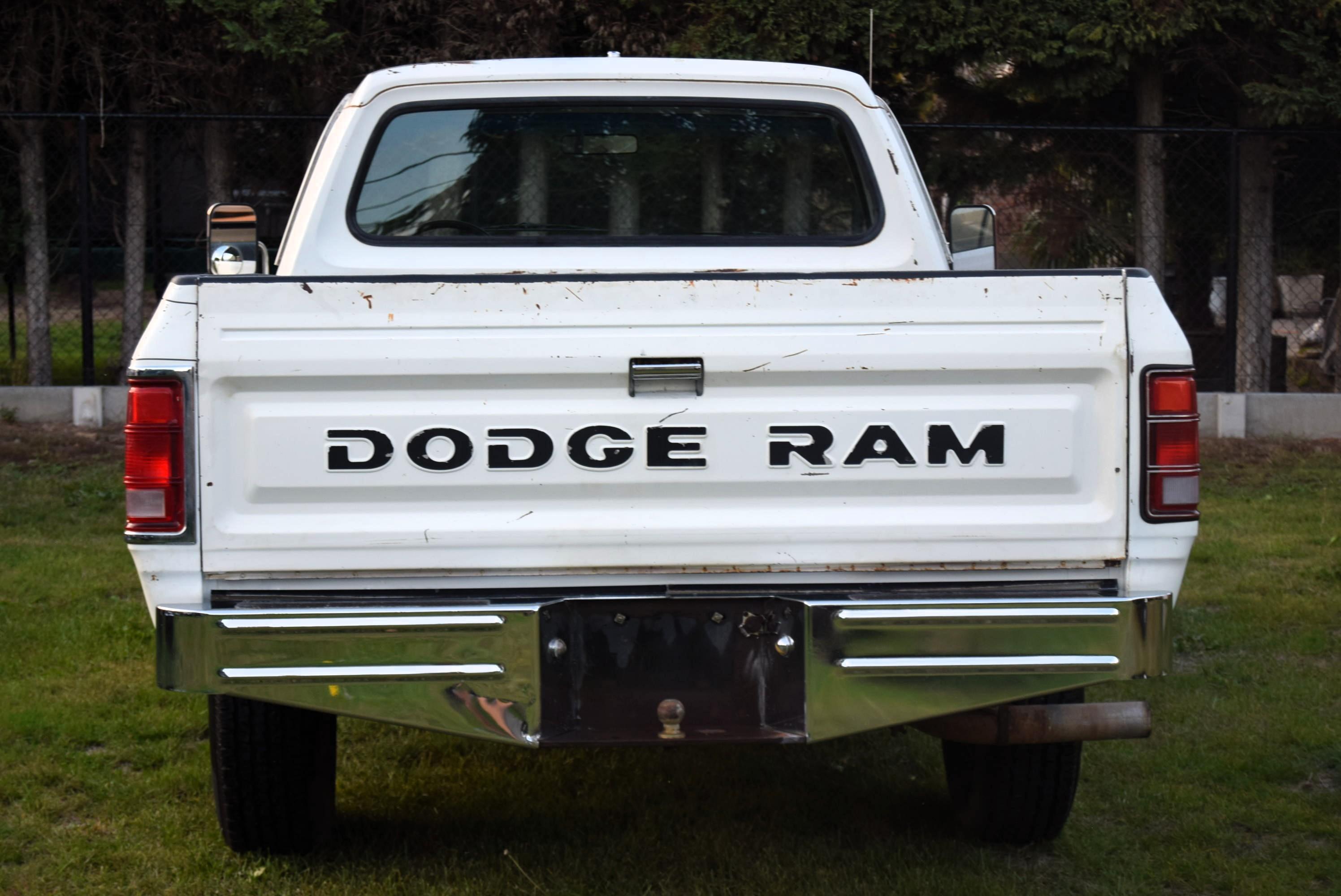 Dodge Ram 5.9L V8 360CID 