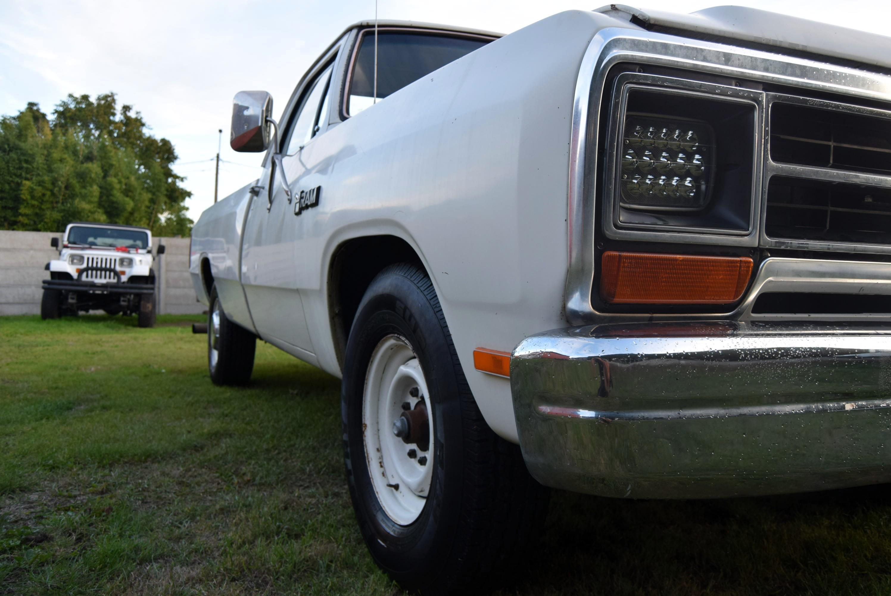 Dodge Ram 5.9L V8 360CID 
